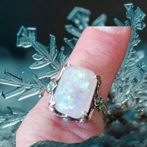 NWOT COSTUME OPAL RING